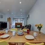 Lillies House
